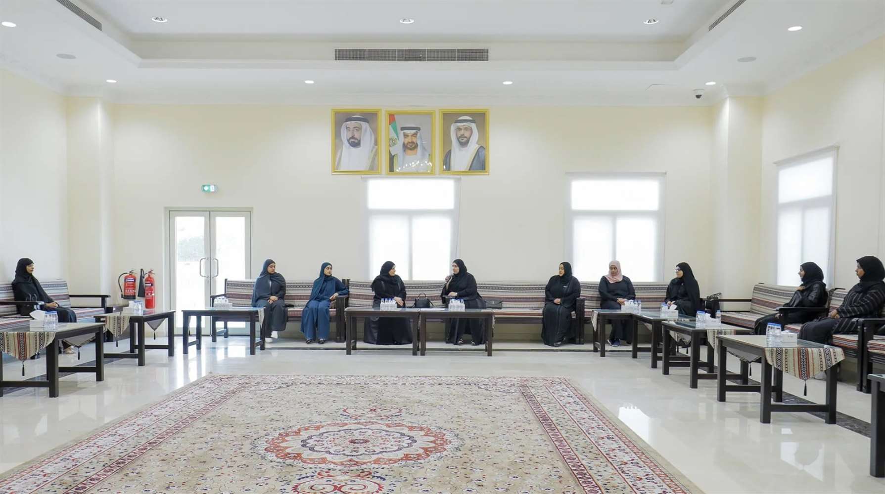 مجلس ضاحية الرقة يعقد جلسة حول دور المرأة الإماراتية