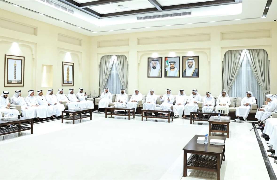 أحياء سكنية أجمل تستهل أولى جولاتها التوعوية بزيارة ضاحية مويلح