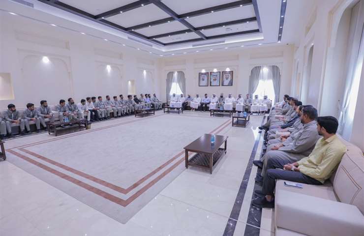 دائرة شؤون الضواحي تحتفل بيوم العمال العالمي