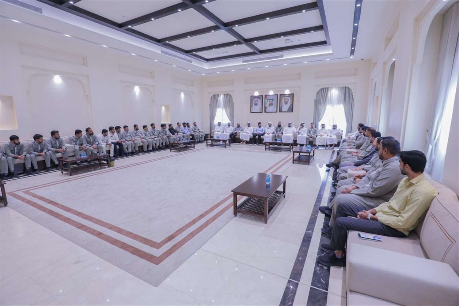 دائرة شؤون الضواحي تحتفل بيوم العمال العالمي
