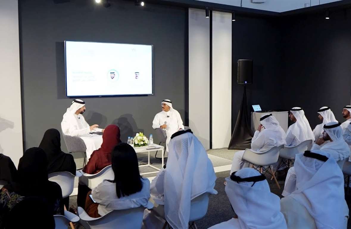 دائرة شؤون الضواحي تستضيف معالي الدكتور عبدالله بلحيف النعيمي